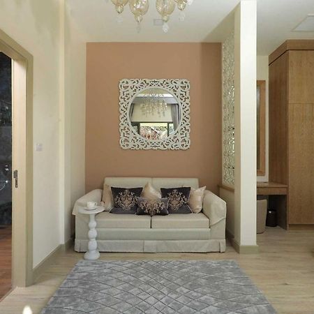 Sea-Esta Villa Банг Тао Бийч Екстериор снимка